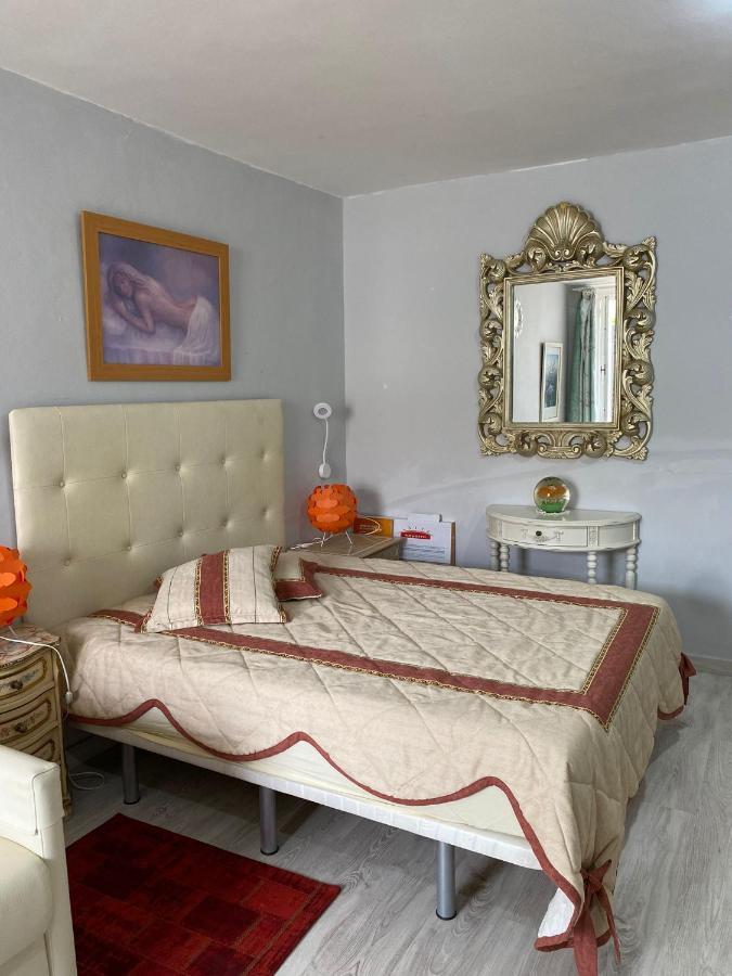 Schoenes Apartment - Ruhig - Aussenpool Ла Оротава Екстериор снимка
